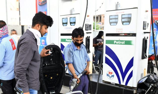 दिल्ली, मुंबई और अन्य शहरों में 1 दिसंबर के लिए पेट्रोल, डीजल की कीमतों की जाँच करें