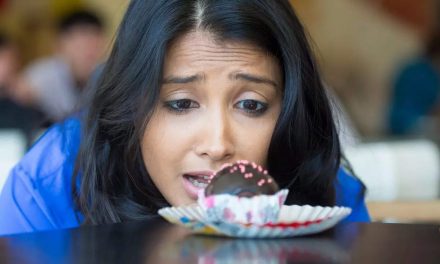 वजन घटाना: अस्वास्थ्यकर खाने की इच्छा को रोकने के लिए विशेषज्ञ ने साझा की डाइट टिप्स |  द टाइम्स ऑफ़ इण्डिया.