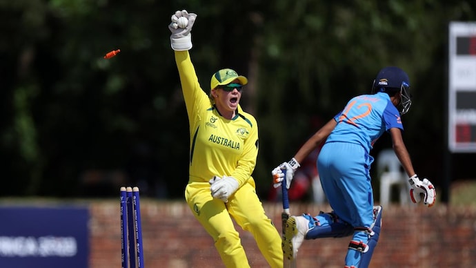 U19 महिला T20 WC: 87 रन पर आउट होने के बाद IND AUS से सुपर 6 मैच हार गया। सौजन्य: Getty Images