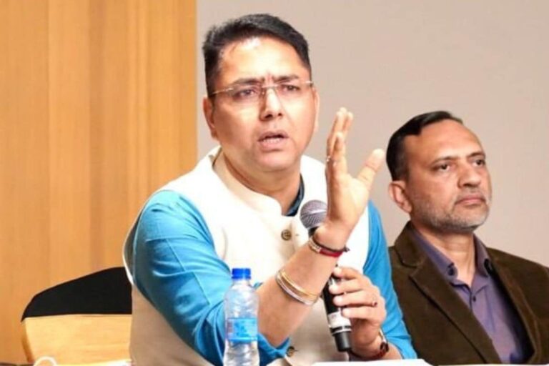 पंजाब कैबिनेट में फेरबदल: वरिष्ठ मंत्री अमन अरोड़ा ने गंवाए दो अहम विभाग