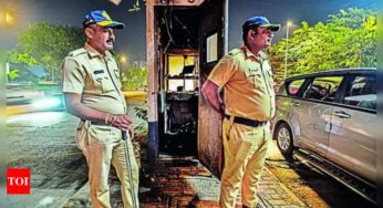 Raj Thackeray ups the ante on Fadnavis’s ‘no toll on cars’ claim, MNS targets booths | Mumbai News – Times of India