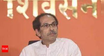 अयोध्या मंदिर उद्घाटन के लिए उद्धव ठाकरे को आमंत्रित नहीं किया गया: संजय राउत | मुंबई समाचार – टाइम्स ऑफ इंडिया