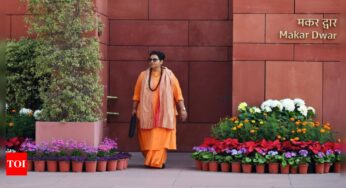 एक दिन की छूट देते हुए, प्रज्ञा सिंह ठाकुर को मंगलवार को उपस्थित रहने का निर्देश दिया गया – टाइम्स ऑफ इंडिया