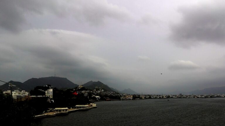 दिल्ली में जंगल तो केरल में भारी वर्षा के आस पास, 14 राज्यों में ऑरेंज का पूर्वानुमान जारी – इंडिया टीवी हिंदी