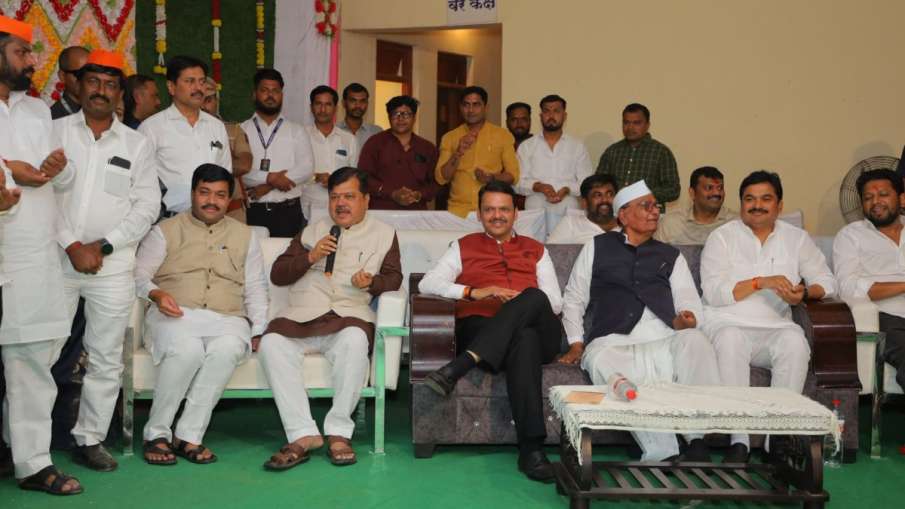 अहमदनगर में शादी समारोह में शामिल हुए महाराष्ट्र के लोकमान्य मंदिर अहमदनगर में शादी समारोह में शामिल हुए महाराष्ट्र के लोकमान्य मंदिर