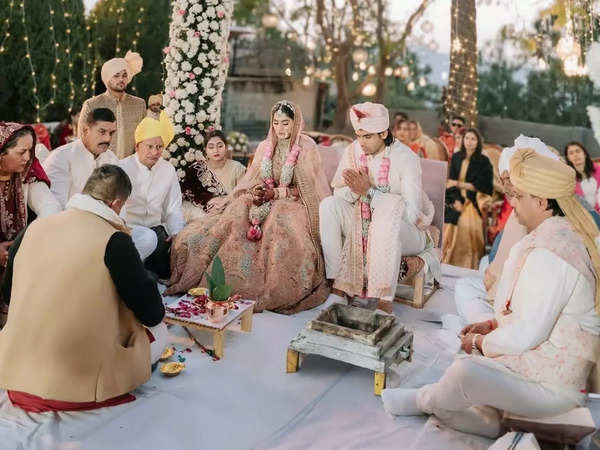 नीरज चोपड़ा और हिमानी मोर