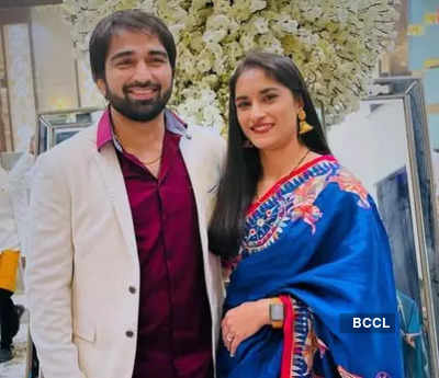 भारतीय राजनेता-पहरेदार विनेश फोगत और सोमविर रथी ने गर्भावस्था की घोषणा की: उनकी सुंदर प्रेम कहानी