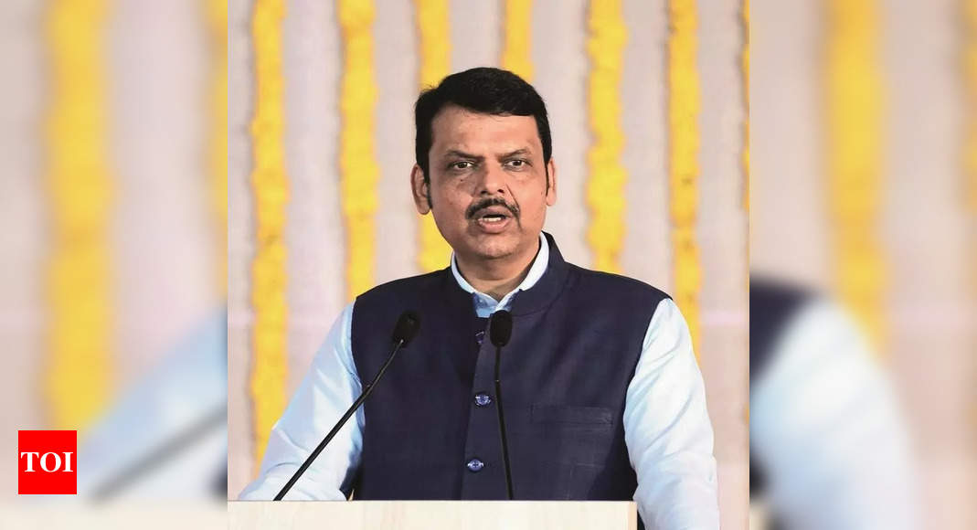 धर्मार्थ होस्स के लिए जल्द ही एसओपी, फडनवीस कहते हैं | मुंबई न्यूज - द टाइम्स ऑफ इंडिया 