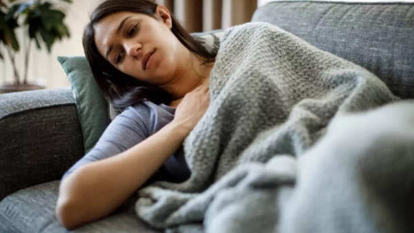 अधिक थकान और अस्वस्थ महसूस करना