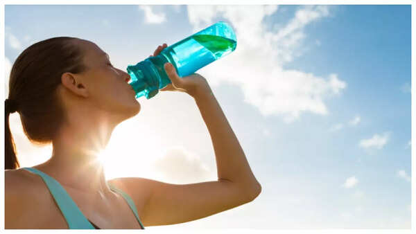 हाइड्रेटेड रहें