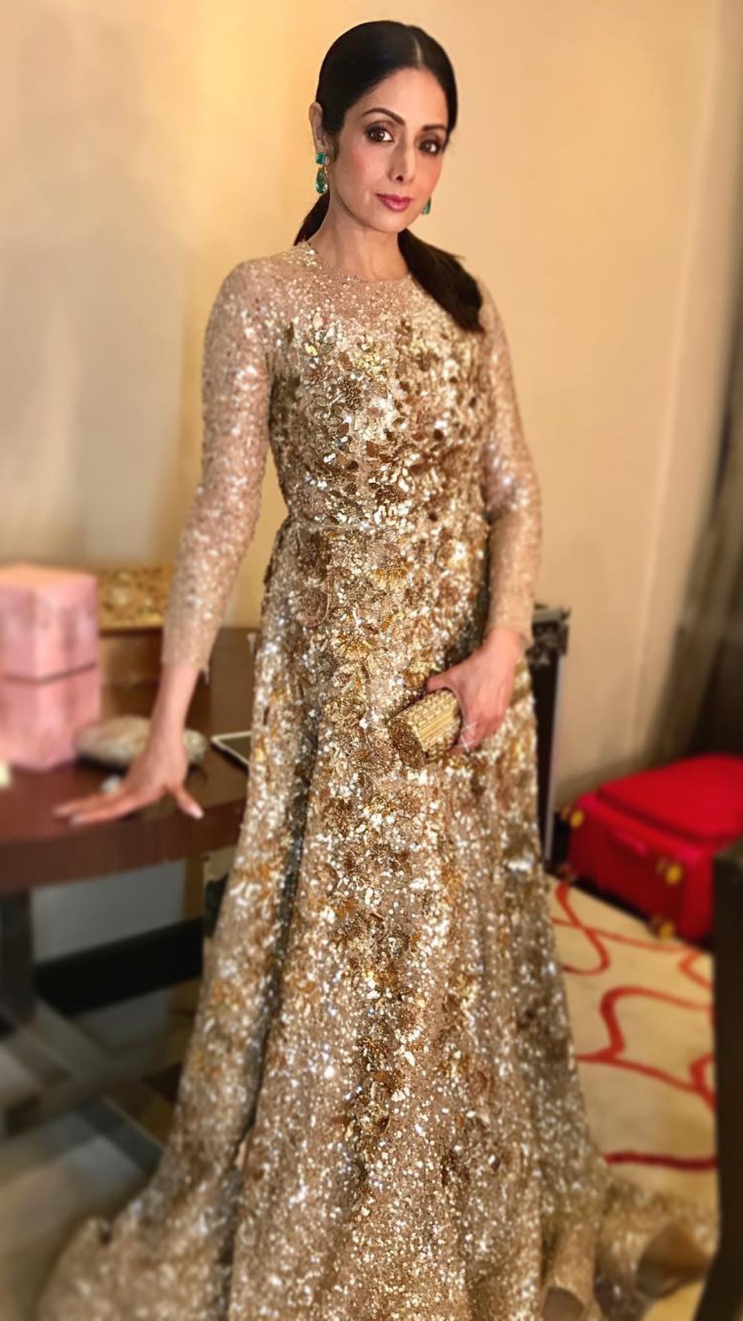 अय्यर क्यूथलस, मैडम मैडम लेडी लेडी kaynaurauraur