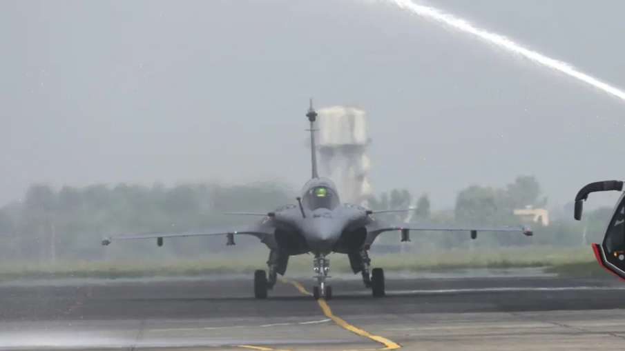 भारतीय वायुसेना का फाइटर जेट राफेल 