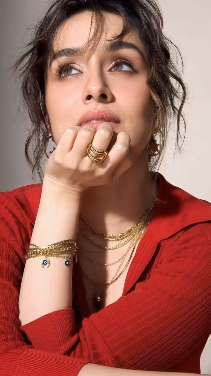 इन 5 बॉलीवुड हीरोइनों को साउथ में सबसे ज्यादा पसंद किया जाता है नॉर्थ में प्रभास-रजनीकांत को