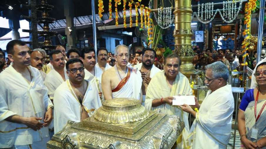 मुकेश अंबानी