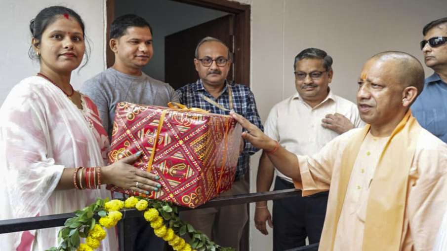 सीएम योगी ने ईश्वर को दिया यह भी निर्देश.