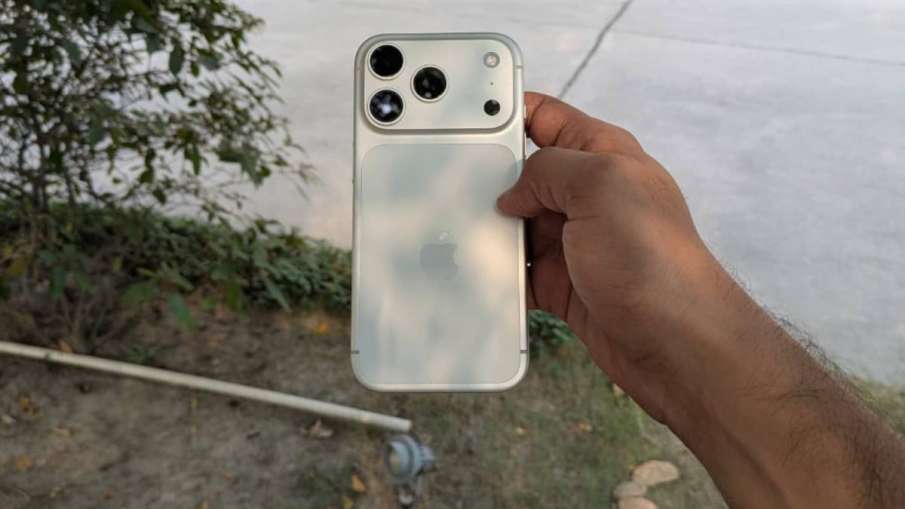 आईफोन 17 प्रो