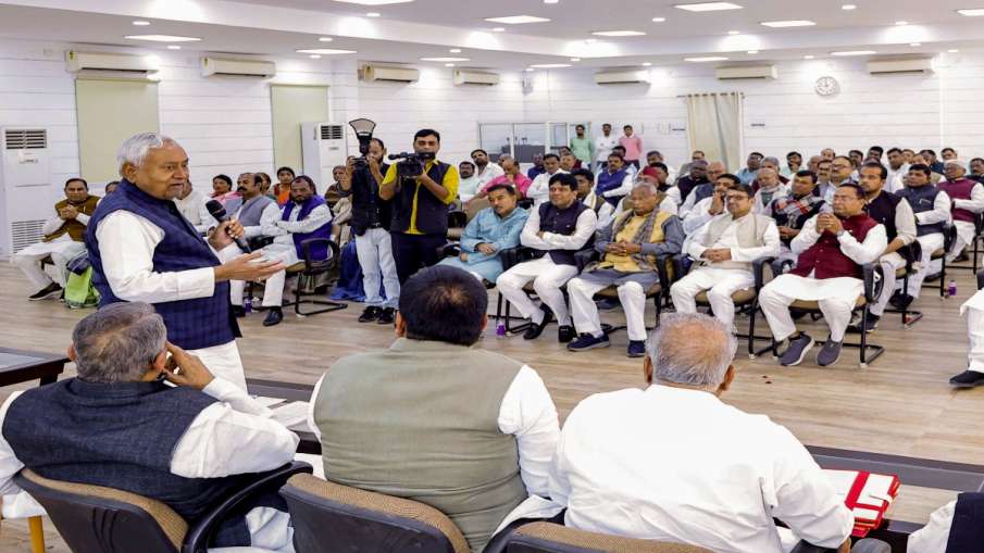 नीतीश कुमार