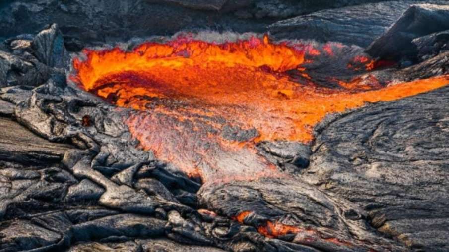 विस्फोट में विस्फोट विस्फोट में विस्फोट