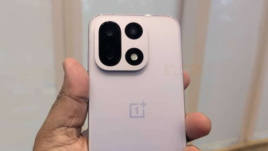 वनप्लस 15 की समीक्षा