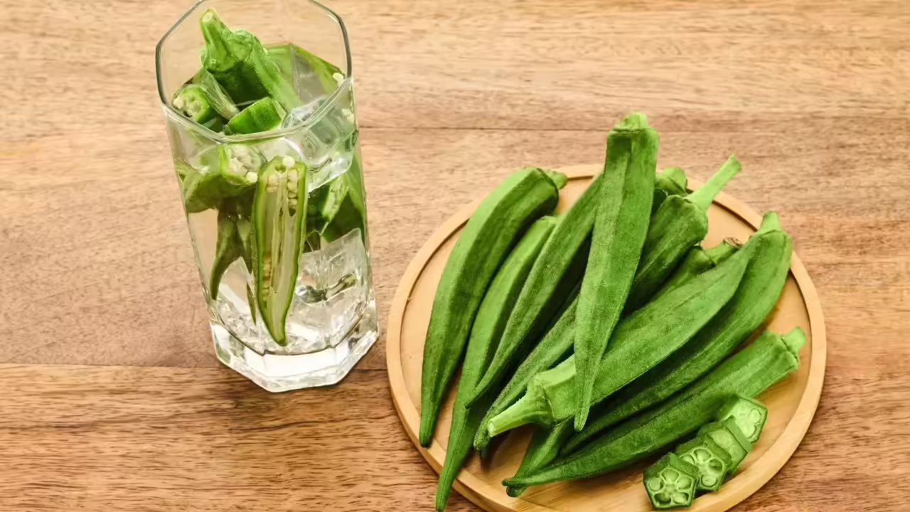 भिंडी का पानी पाचन, तृप्ति और वजन प्रबंधन में सहायता क्यों करता है?