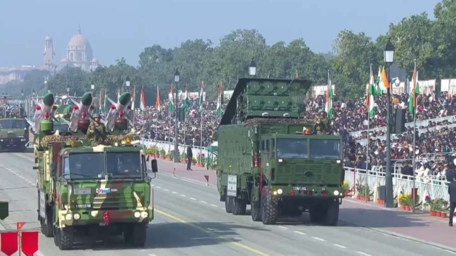 आकाश हथियार प्रणाली और मध्यम दूरी की सतह से हवा में मार करने वाली मिसाइल ABHRA 