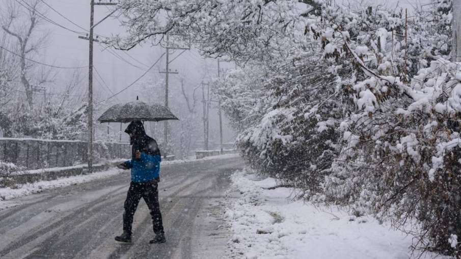 व्यावसायिक के बीच हुआ युवा व्यावसायिक के बीच हुआ युवा