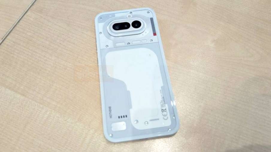 कुछ भी नहीं फोन 4ए की समीक्षा