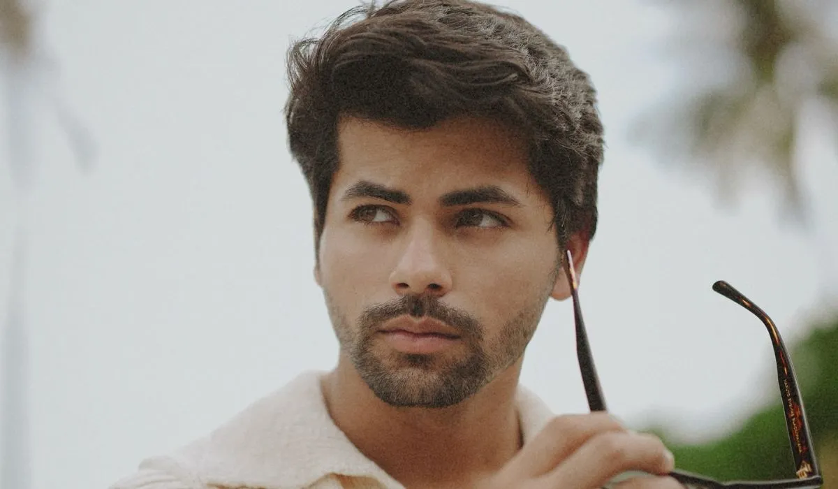 इंडिया फ़ोर्ट्स के स्पष्ट विवरण में सिद्धार्थ कॉर्पोरेशन ने एक ऐसे प्लास्टिक के बारे में बताया है, जिसे गहराई से छापने के लिए छोड़ दिया गया है। यह घटना 'अलादीन: नाम तो सुना होगा' के शुरुआती दिनों की है, जब एक 'टेंडल इंटेल' सत्र के लिए पूरी कास्ट और टीम एकत्रित हुई थी। एक्टर्स ने कहा, 'मैं आपको एक ऐसी कहानी सुनाता हूं कि लोग किसी के बारे में बिना सोचे-समझे क्या सोचते हैं और क्या मन लेते हैं, जब मैंने 'अलादीन: नाम तो सुना होगा' साइन किया था।'