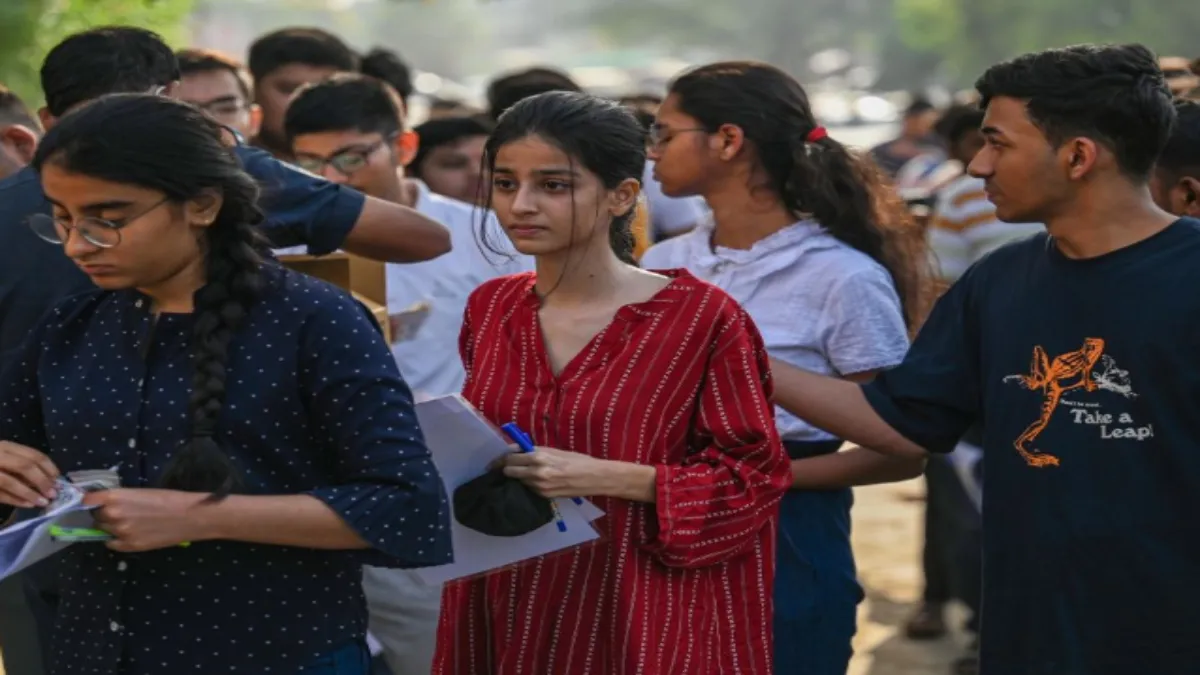 नीट की परीक्षा कब होगी, परीक्षा की तारीखों की घोषणा अभी तक नहीं की गई है। एनटीए जल्द ही आधिकारिक वेबसाइट और सूचना चैनलों के माध्यम से नई तारीखें और एडमिट कार्ड जारी करने की योजना के बारे में सूचित करेगा। बने रहें की जाँच करें।